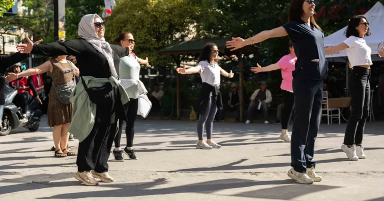 19-mayis-genclik-festivali-kucukparkta-basladi-1ueuDtKN.webp