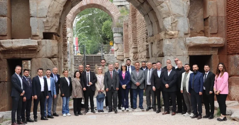 a-parti-iznik-bursanin-anahtari-olacak-hPLVZ6Ke.webp