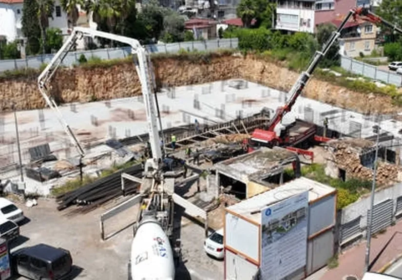 antalyada-kentsel-yenileme-proje-calismalari-yeniden-basladi-IEucVZUC.webp