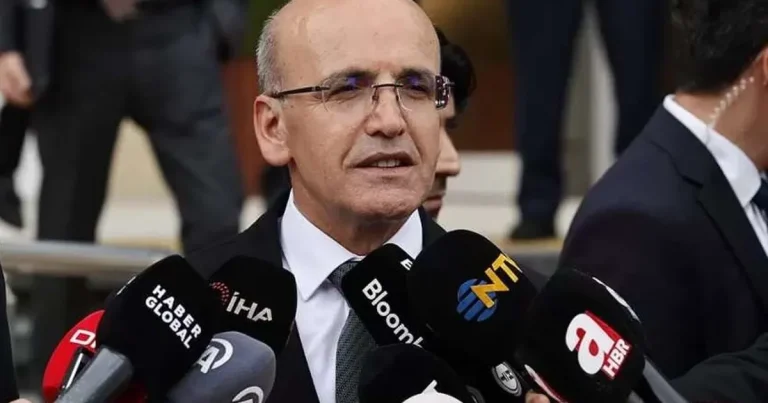 bakan-simsek-cari-acik-yil-sonu-tahminlerin-altinda-olacak-1nKUuf8C.webp