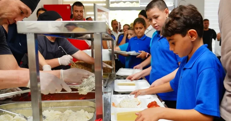 balikesirde-ogrenciler-bu-lokantalari-cok-sevdi-30-tlye-3-cesit-yemek-qDgRnfJz.webp