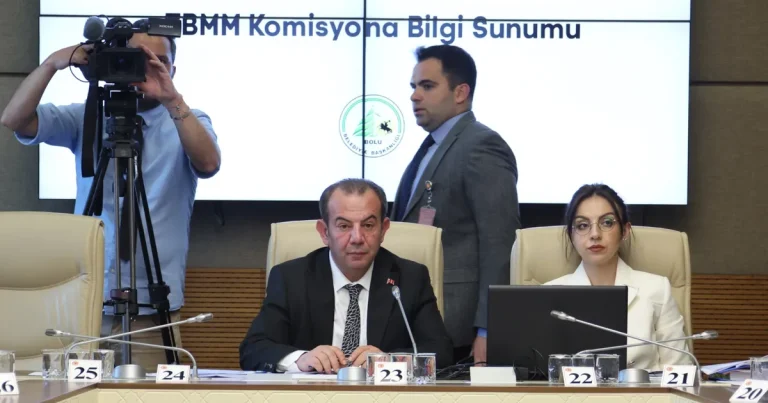 bolu-kartalkaya-otel-yangini-komisyonda-baskan-ozcandan-denetim-yetkimiz-yok-savunmasi-XcHC88CP.webp