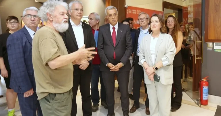 bursa-buyuksehirden-n-zim-hikmet-anisina-sempozyum-B9KZSXdK.webp