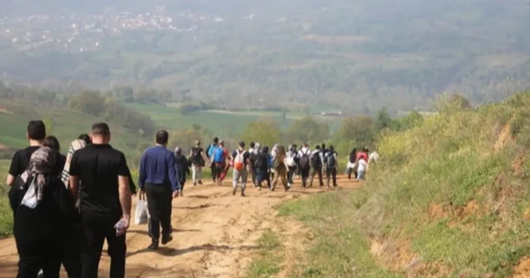 bursada-inegol-belediyesinden-19-mayis-doga-yuruyusu-etkinligine-davet-JF17M7U8.webp