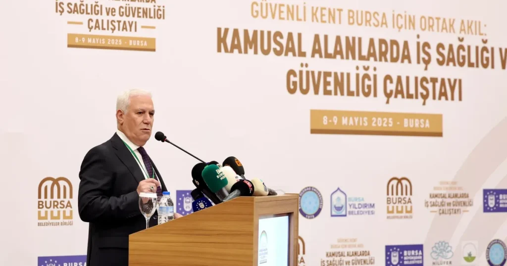 bursada-kamusal-alanlarda-is-sagligi-ve-is-guvenligi-calistayi-nbewMtEL.webp