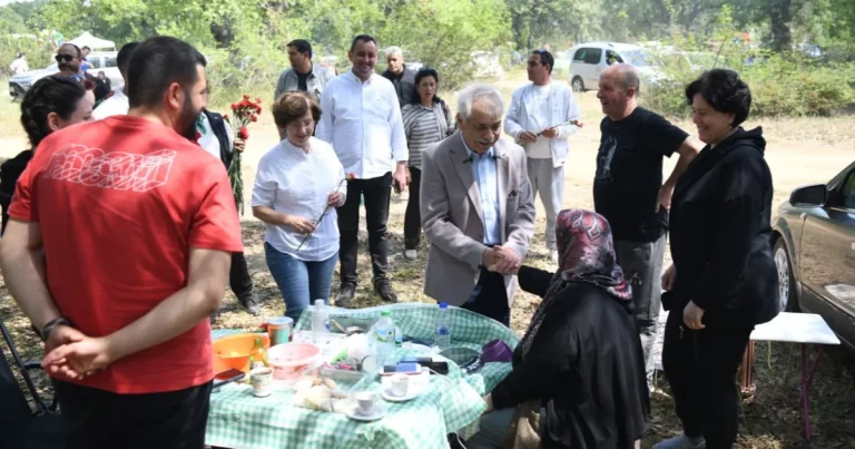 edirne-kesanda-dallik-senlikleri-coskusu-iKcGVpeI.webp