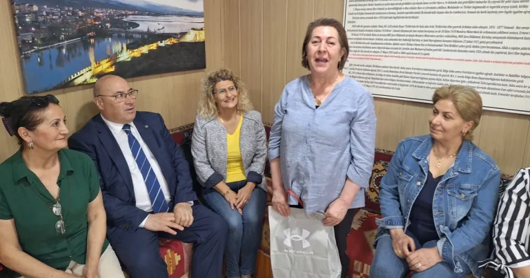 gebze-kai-derneginden-anlamli-anneler-gunu-NYwKTFWj.webp