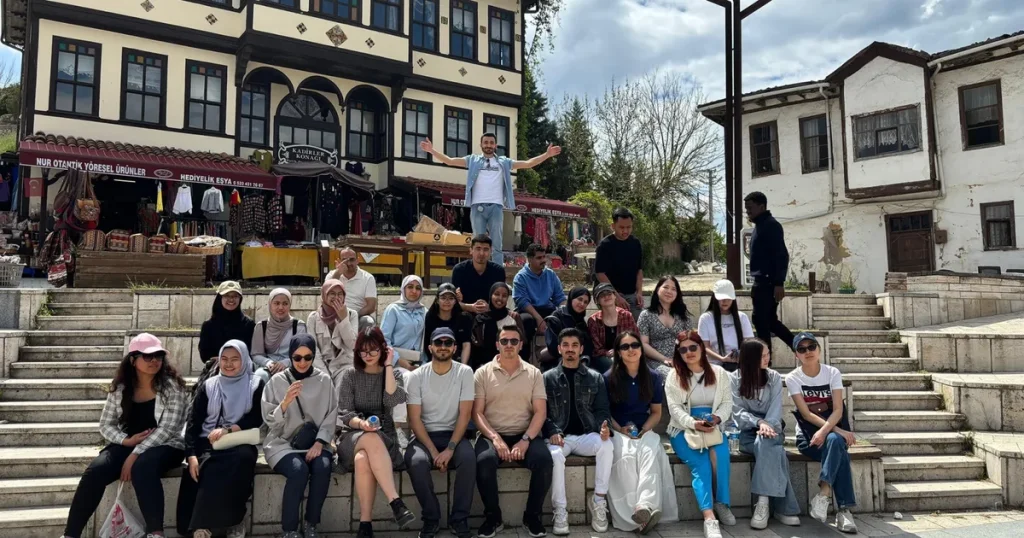 gencler-sakaryayi-buyuksehirle-kesfetti-7sUQ6Hdy.webp