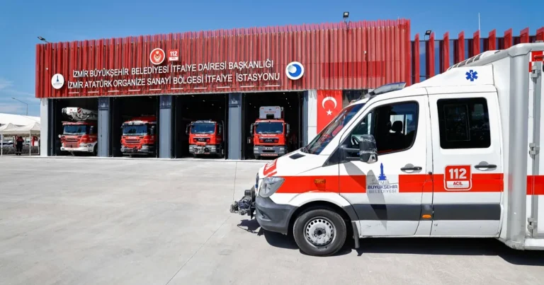 izmir-ciglide-itfaiyeye-modern-istasyon-cVEa163C.webp