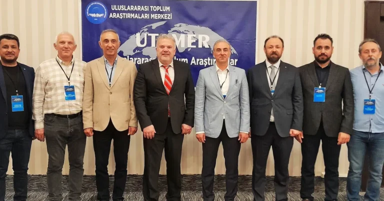 izmirde-taekwondo-ve-teknoloji-bulusmasi-wKghsHdx.webp
