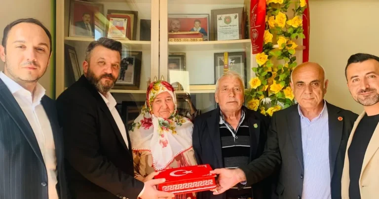 izmit-belediyesi-sehit-ailelerini-yalniz-birakmiyor-YnXiPIQM.webp