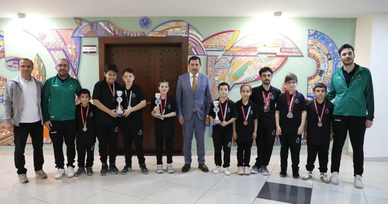 karatayin-gururlarindan-baskan-kilcaya-ziyaret-i9hHP3QV.webp