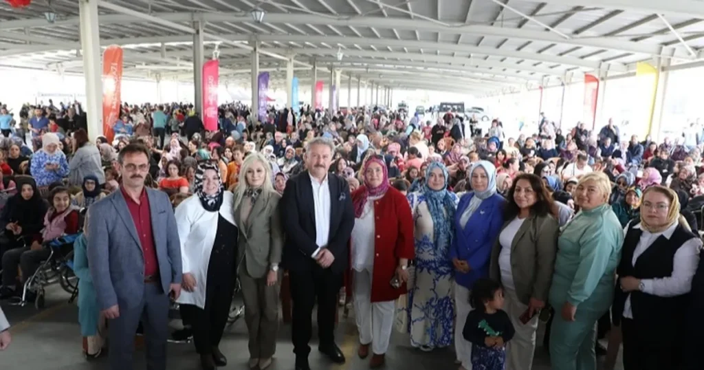 kayseri-melikgaziden-anneler-gunu-senligi-wsGQI2pr.webp