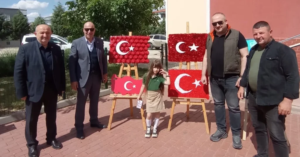 kesan-rasit-efendi-ilkokulunda-kermes-ve-resim-sergisi-coskusu-n8O6ivGe.webp