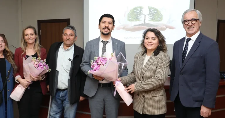 kocaeli-izmit-belediyesinden-engelliler-haftasina-ozel-farkindalik-semineri-dr1wUKya.webp