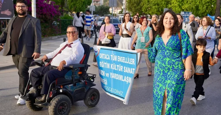 mugla-ortaca-dansin-ritminde-bulustu-lhNQ66Ci.webp