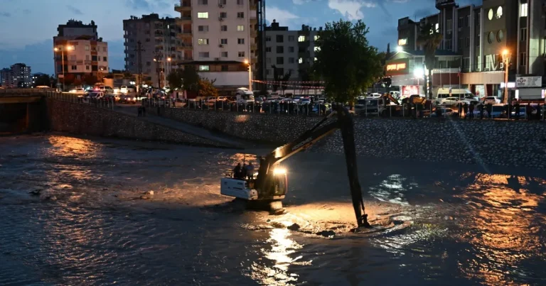 osmaniye-kadirlide-sel-felaketi-bakan-yerlikaya-son-durumu-paylasti-ERmPgRDw.webp