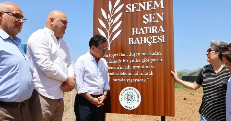 senem-sen-hatira-bahcesi-anneler-gununde-acildi-kmC6Vu22.webp