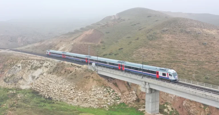 siirte-34-kilometrelik-yeni-demiryolu-bolgesel-kalkinmaya-demiryolu-hamlesi-SsqDgkVr.webp